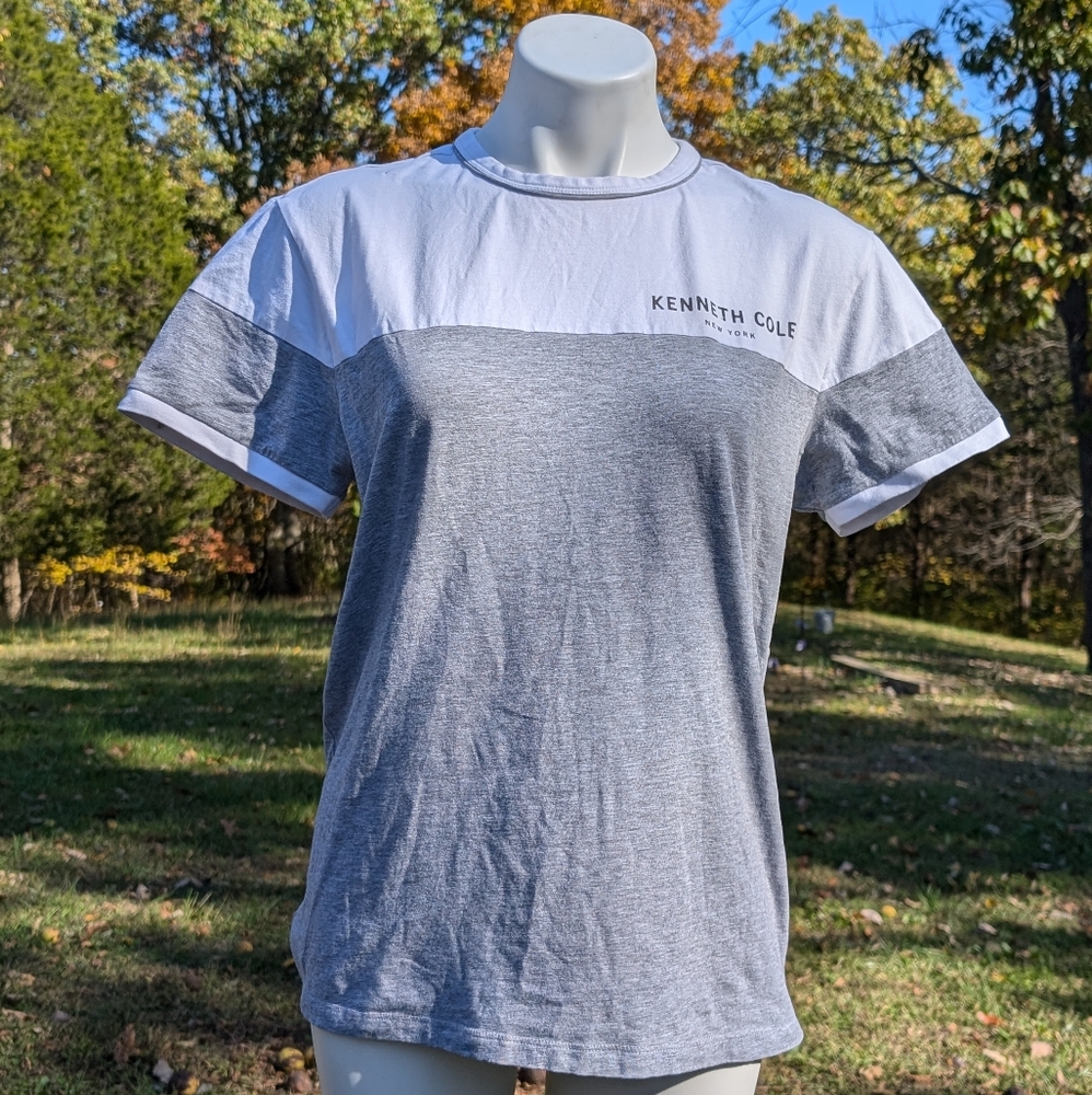 Kenneth Cole T-shirt